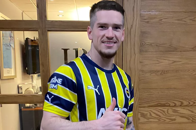 Fenerbahçe yeni sezonun ilk transferini resmen açıkladı TRHaber