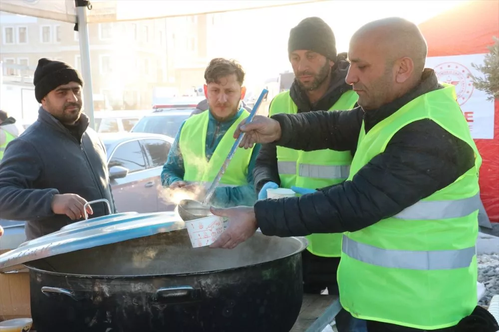 T Rkiye Asr N Felaketi Kar S Nda Tek Y Rek Olmaya Devam Ediyor