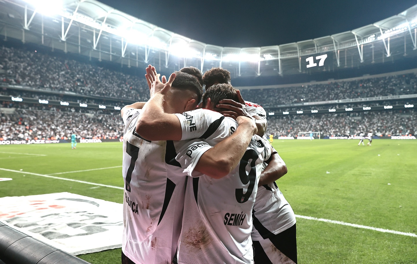 Ajax Beşiktaş