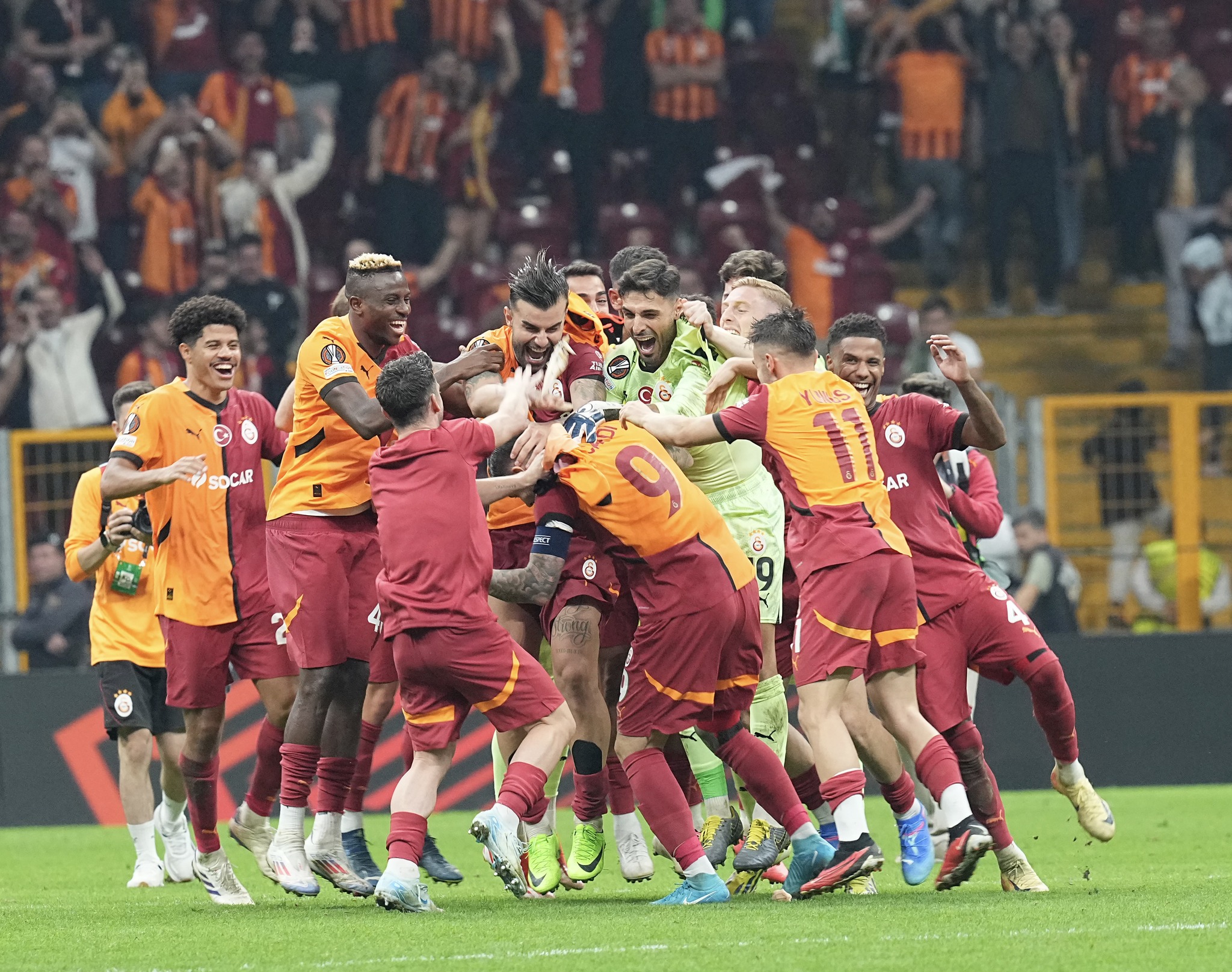 Rigas FS Galatasaray şifresiz