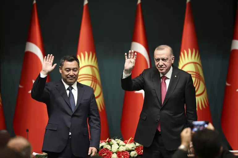Caparov, Türkiye için 'dünyanın en güçlü ülkelerinden' vurgusu