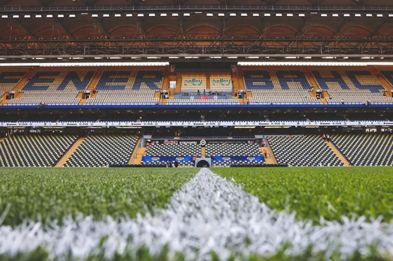 Kadıköy'de heyecan dorukta! Fenerbahçe - Helsinki maçı ilk 11'leri açıklandı