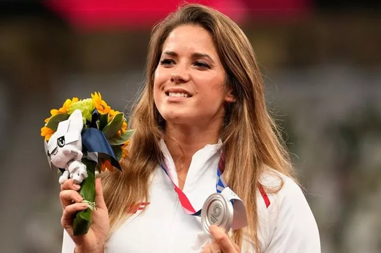 Olimpiyat şampiyonu gönüllere girdi! Madalyasını kalp ameliyatı için sattı