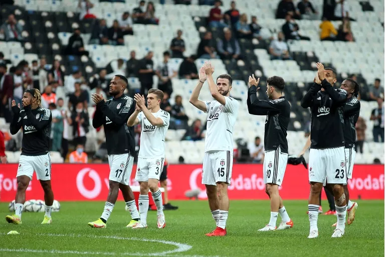 Beşiktaş'tan son dakika transfer açıklaması: Bonservisi alınmıştır!