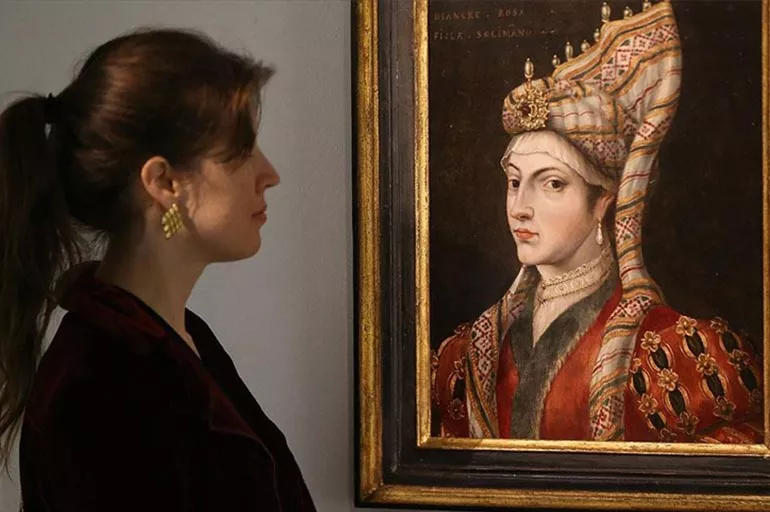 Hürrem Sultan portresi 126 bin sterline alıcı buldu