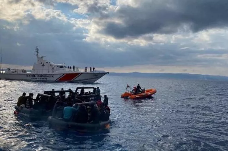 Bodrum açıklarında 44 düzensiz göçmen kurtarıldı