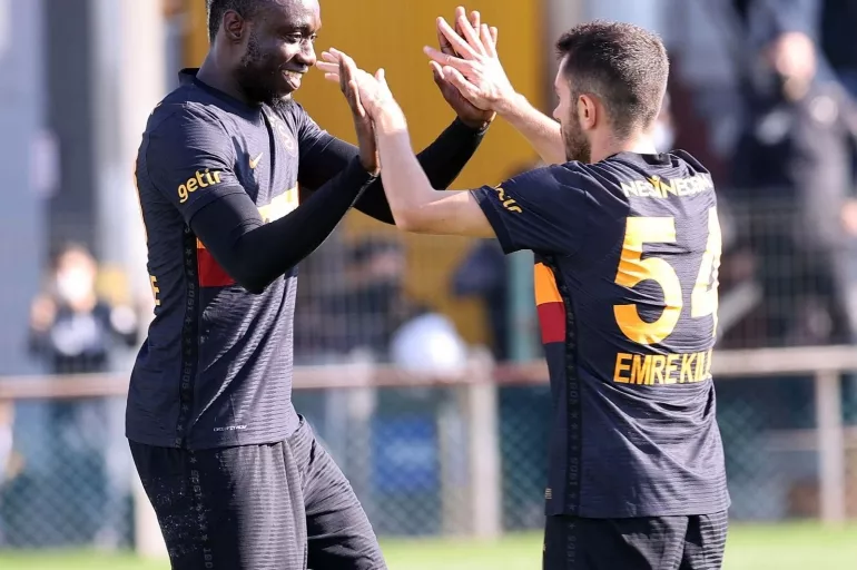 Galatasaray, Bursaspor'u 5 golle geçti Diagne şov yaptı