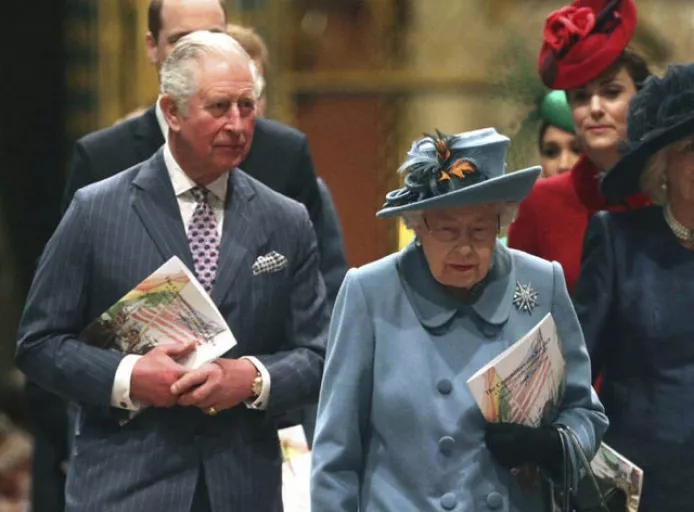 95 yaşındaki Kraliçe Elizabeth koronavirüse mi yakalandı? Saray teyakkuzda
