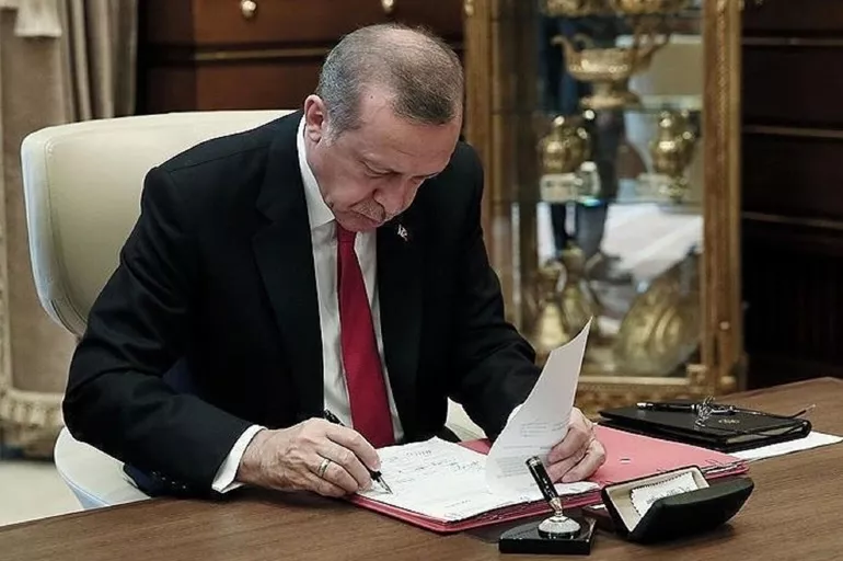 4 üniversiteye yeni rektör! Cumhurbaşkanı Erdoğan imzaladı