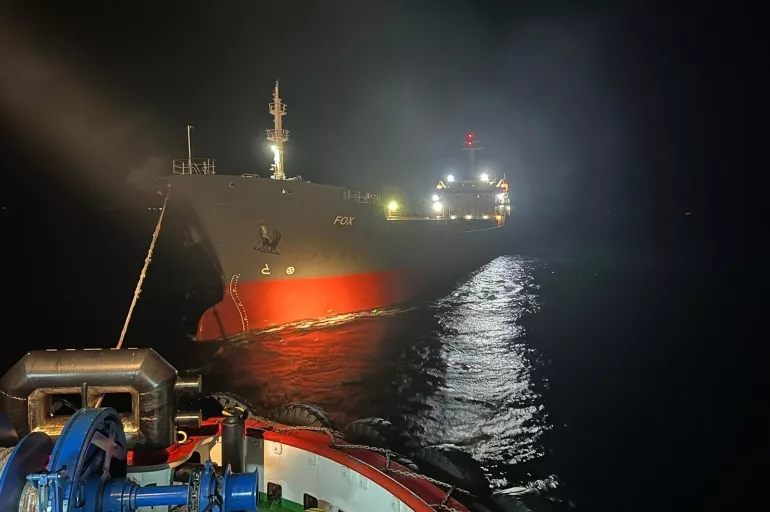120 metrelik dev gemi İstanbul Boğazı'nda arızalandı