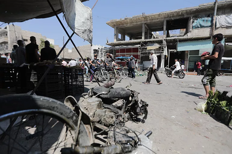 Suriye'de sivillere füzeli saldırı! 14 kişi hayatını kaybetti