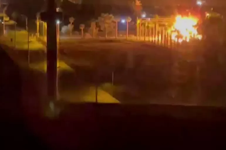 Mersin'de polisevine yapılan bombalı saldırı turist kamerasında