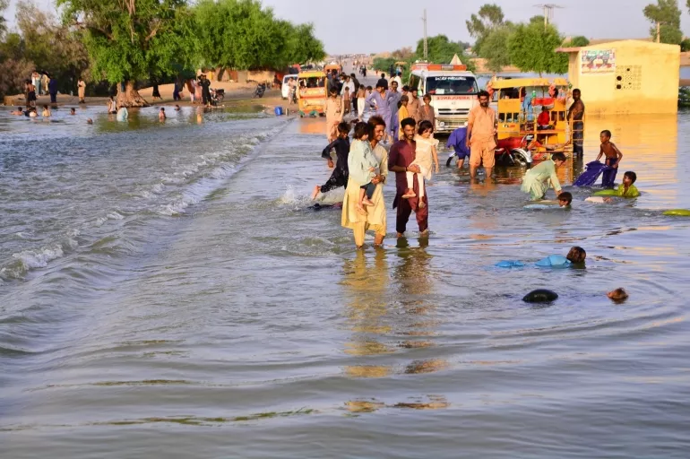 Pakistan'daki sel felaketinde ölenlerin sayısı 1355'e çıktı
