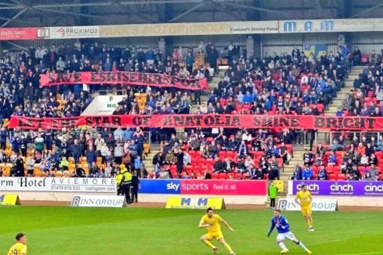 Eskişehirspor'un kardeş takımı İskoçya'yı inletti: Anadolu'nun yıldızı ışıl ışıl parlasın