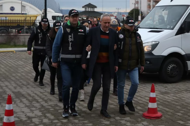 İYİ Partili Gökçeada Belediye'sindeki yolsuzluk ve rüşvet operasyonunda yeni gelişme