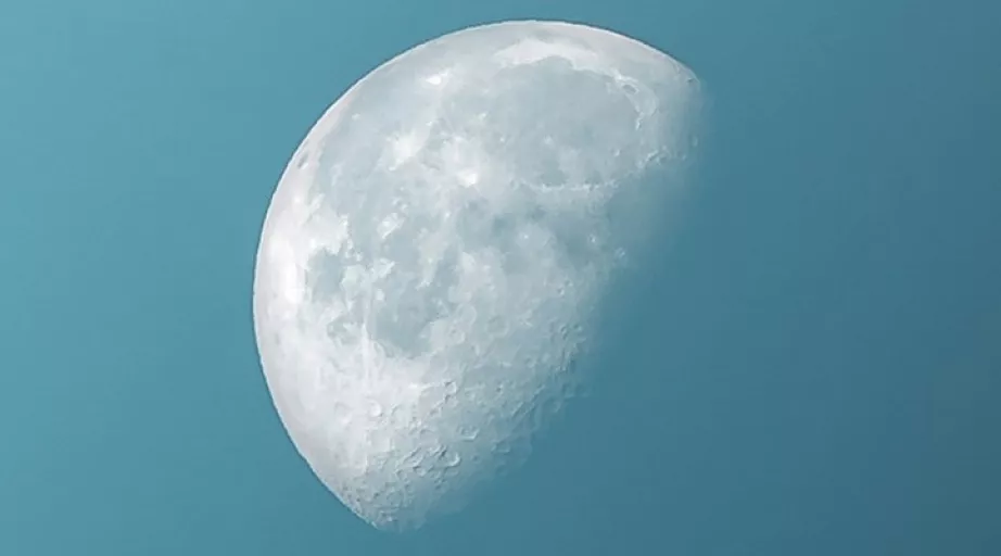 Hiç böyle bakmamıştık! Bilim insanlarından Ay'da muhteşem keşif: Dünya'nın ihtiyacını karşılayabilir
