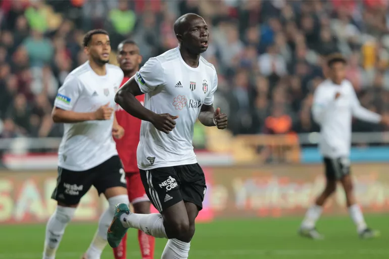 Beşiktaş'ın kahramanı Aboubakar'ın dikkat çeken performansı