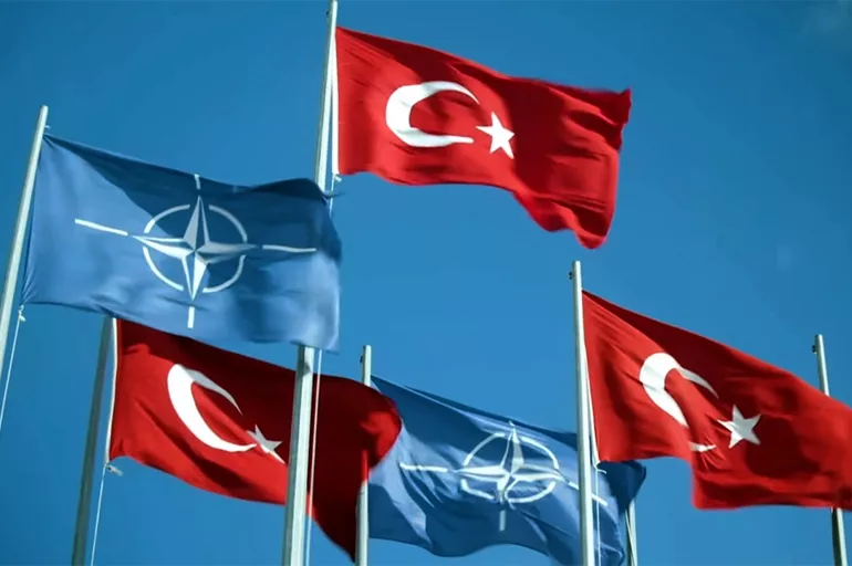 Türkiye, NATO'nun bölgesel savunma planını veto etmişti! Yunan basını: NATO'da Türk oyunları
