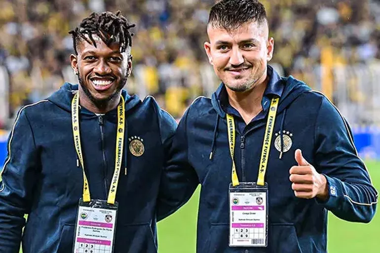 Fenerbahçe'nin kadrosu belli oldu! İsmail Kartal'dan taraftara Fred ve Cengiz Ünder müjdesi