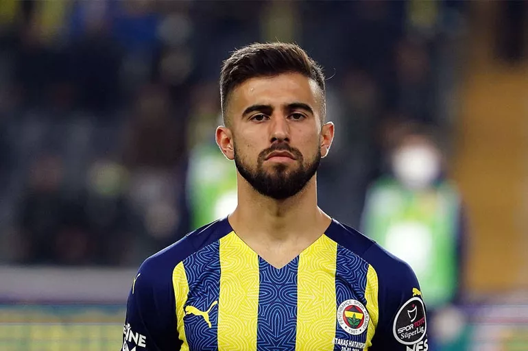 Fenerbahçe'de bir ayrılık daha: TFF'ye bildirildi