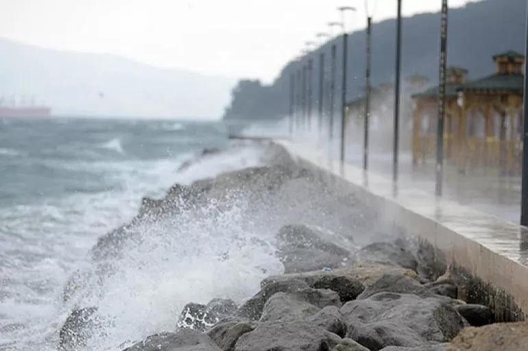 Meteoroloji'den kritik uyarı: Marmara Denizi'nde fırtına bekleniyor