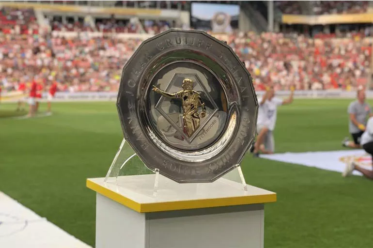 PSV, şampiyonu yendi Hollanda Süper Kupası'nı kazandı