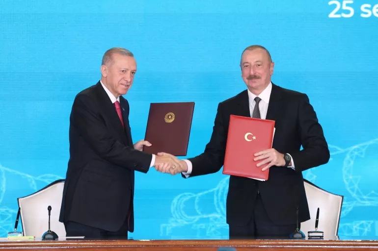 Cumhurbaşkanı Erdoğan ve Aliyev'den ortak açıklama: Azerbaycan'ın başarısı bizim için iftihar meselesi