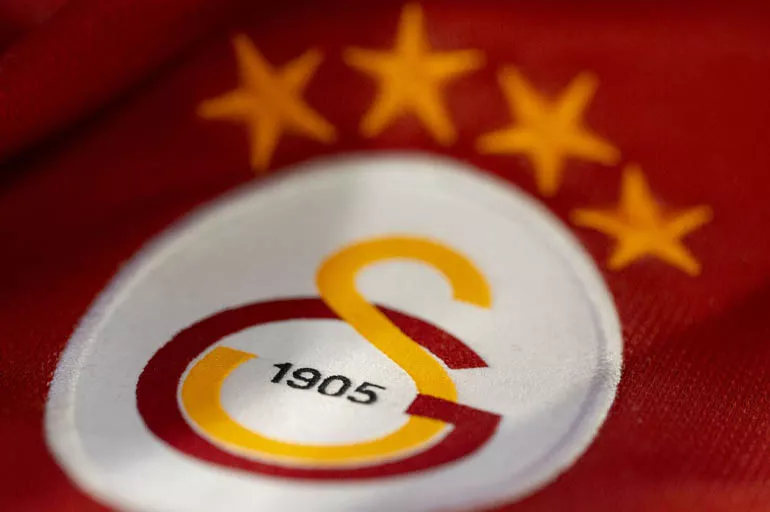 Son dakika... Galatasaray'dan bir transfer açıklaması daha: Davinson Sanchez sarı kırmızılılarda