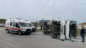 Gebze'de feci kaza! İşçi servisi ile TIR çarpıştı