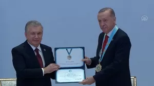 Erdoğan'a Özbekistan'da 'Türk Dünyası Ali Nişanı' takdim edildi