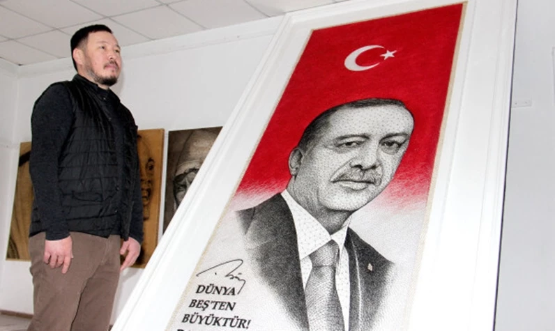 Kırgız ressamdan Cumhurbaşkanı Erdoğan için doğum günü portresi: 70 bin çivi ve tel kullandı