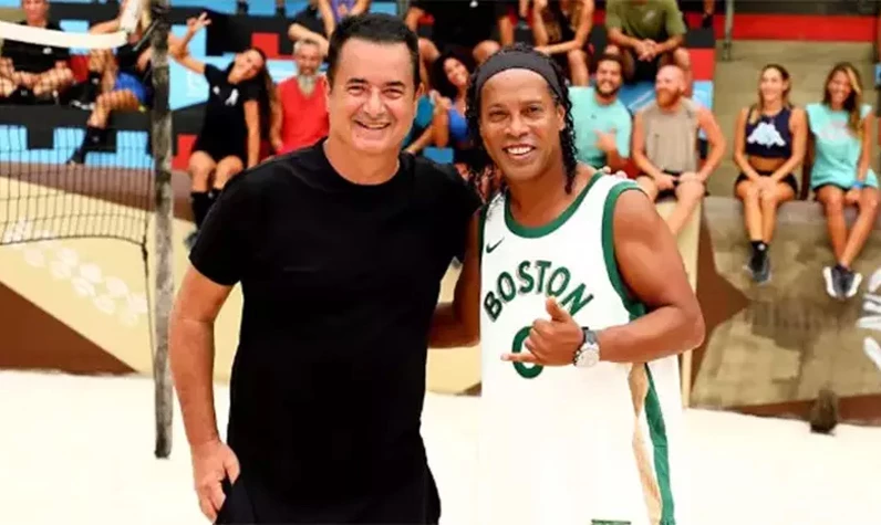 Ronaldinho Survivor'dan kaç para, ne kadar aldı? Acun Ilıcalı Survivor All Star 2024 için Ronaldinho'ya ne kadar ücret teklif etti? Ronaldinho bedavaya mı geldi? Brezilyalı futbolcu100 bin dolar mı aldı?