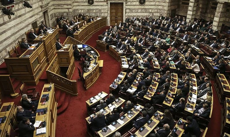 Yunanistan'da sapkın yasa parlamentodan geçti: Eşcinsel evlilikler serbest
