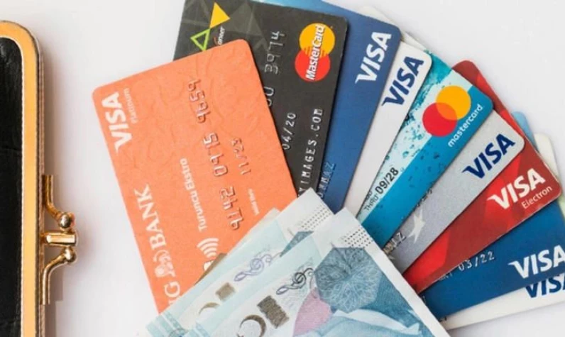 Merkez Bankası'nın enflasyonla mücadele hamlesi etkisini gösterdi: Kredi kartlarında 1 yıl sonra bir ilk!