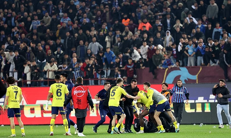 PFDK'dan Fenerbahçe ve Trabzonspor'a para cezası! Takımlar ne kadar ceza aldı?