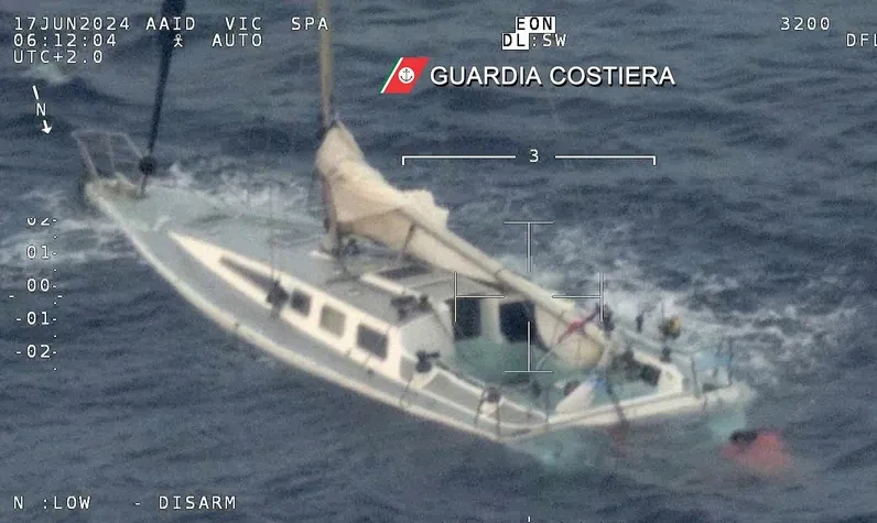 Akdeniz'de gemi kazası: 11 ölü 64 kişi hala kayıp