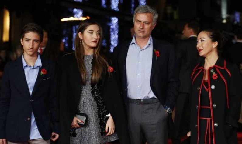 Jose Mourinho'nun eşi (karısı) kim? Mourinho'nun kızı ve oğlu ne iş yapıyor?