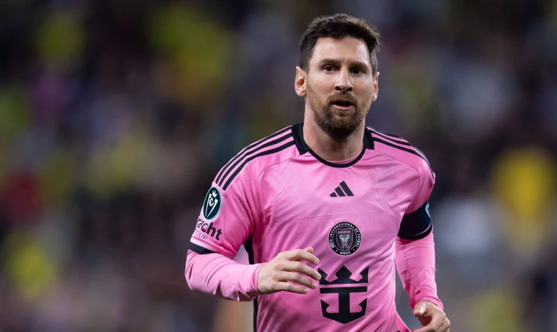 Dünya yıldızı Messi, futbolu bırakacağını açıkladı! İşte forma giyeceği son takım...
