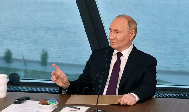 Putin'den Ukrayna'yla müzakere mesajı: İstanbul'u örnek gösterdi