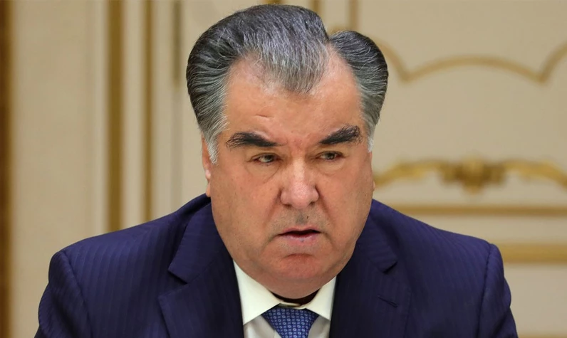 Tacikistan'da neler oluyor? Halkı Müslüman olan ülkede başörtü ve dini bayramlar yasaklandı