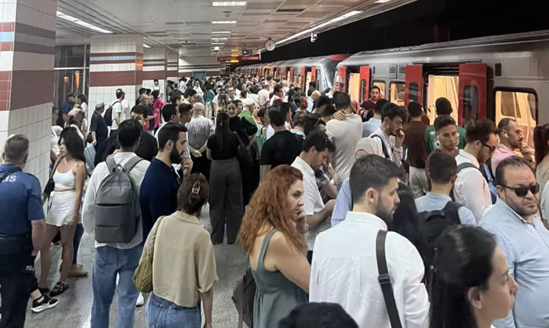 Ankara’da metro sistemi çöktü: Seferler durduruldu