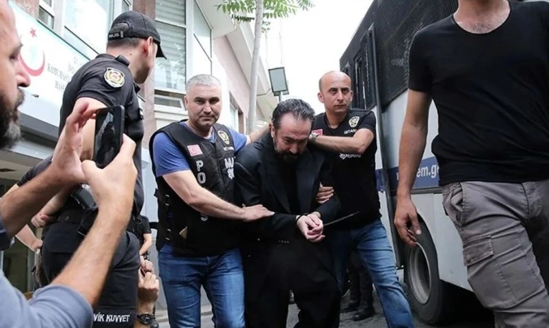 Adnan Oktar davasında kediciklerden iltifat yağmuru: Aşkım beyaz sana çok yakışmış seni çok özledik