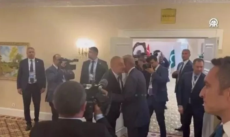 Cumhurbaşkanı Erdoğan'la Aliyev arasında gülümseten diyalog: Bayağı dirisin, maşallah
