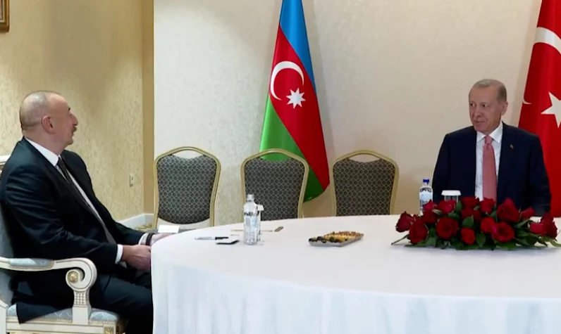 Cumhurbaşkanı Erdoğan'dan Aliyev'e: Bayağı dirisin, maşallah