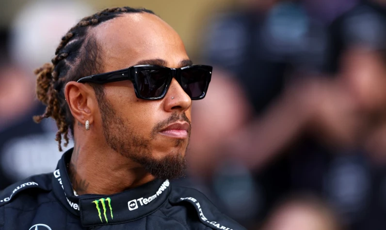 Formula1'in efsane ismi Türkiye'de! Lewis Hamilton ailesiyle Bodrum'da görüntülendi!