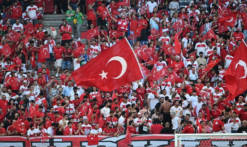 Çeyrek final maçı öncesi Hollanda'dan flaş paylaşım: Türkiye'den cevap geçikmedi