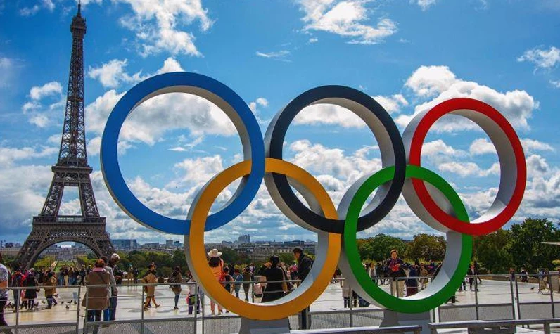 Paris 2024 Olimpiyat Oyunları açılışında Türk bayrağını hangi sporcularımız taşıyacak?
