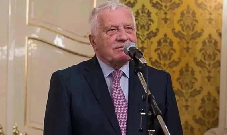 Eski Çekya Cumhurbaşkanı Klaus'tan 15 Temmuz'a yönelik makale: 'Türkiye'nin vazgeçilmez rolü'