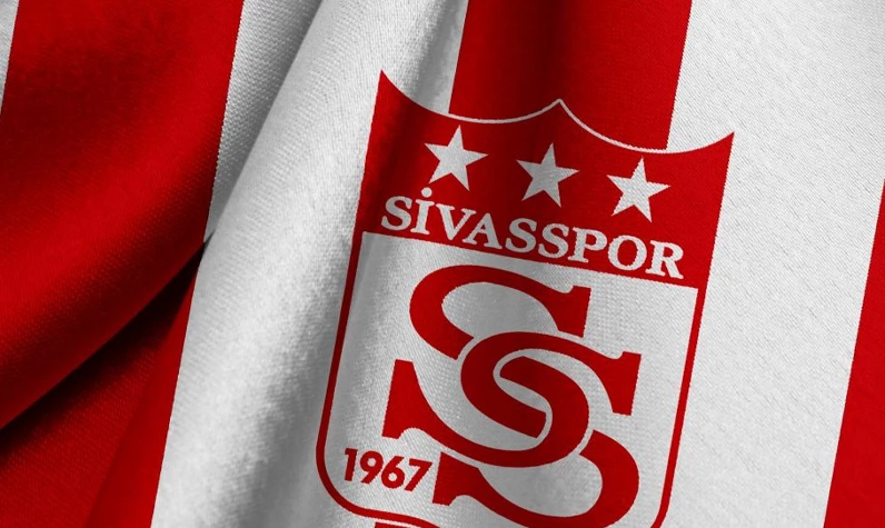 Sivasspor'dan savunma hattına takviye: İşte ilk transfer