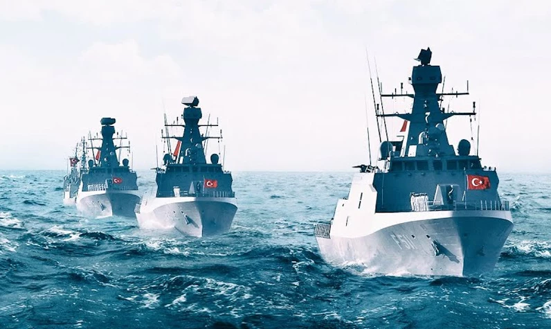 Akdeniz'de gövde gösterisi! Komşunun dizleri titremeye başladı: Türk donanması 50 gemiyle geçit töreni yapacak